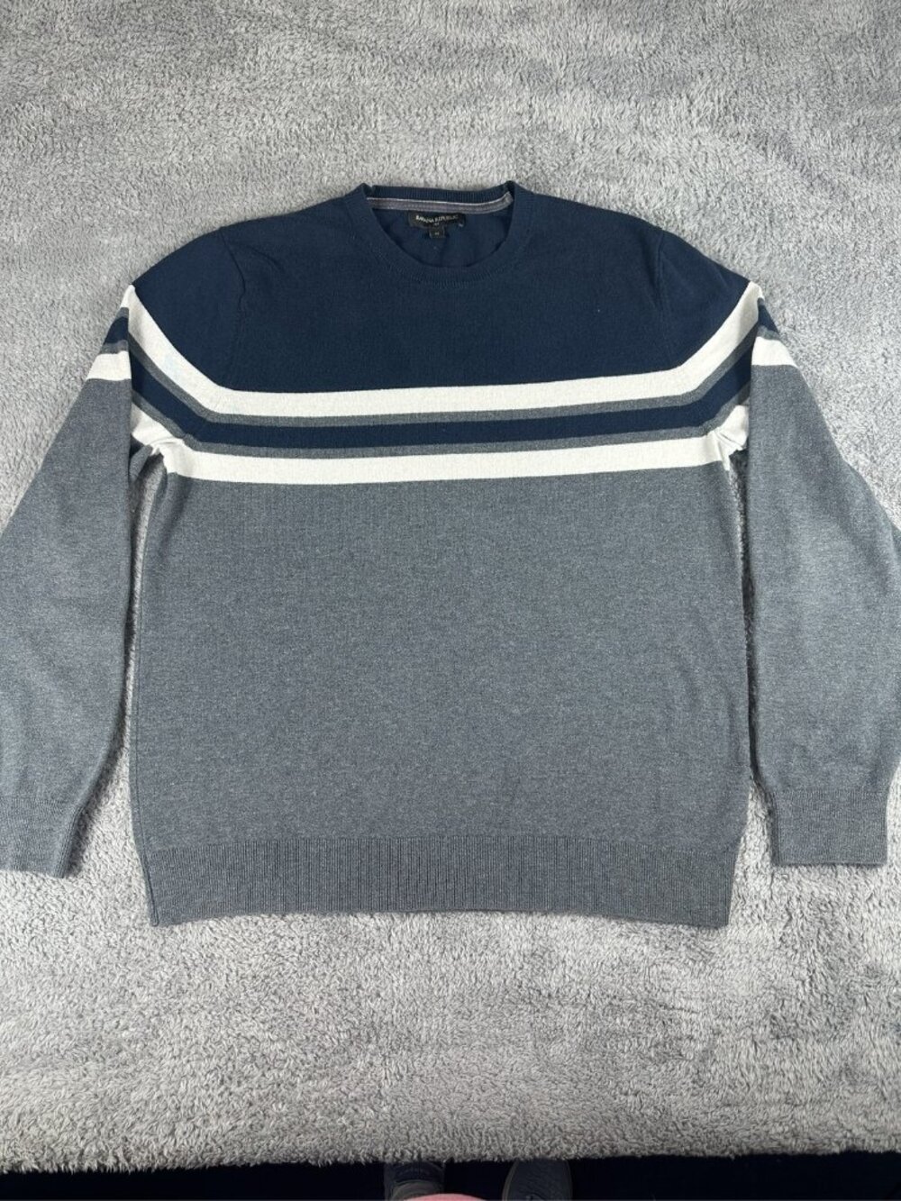 Banana Republic Mens Sweater Medium Navy Gray Striped Crewneck Pullover